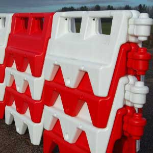 Water Filled Road And Traffic Barrier - Pallet of 18 Barriers