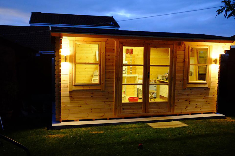 Traditional Office Log Cabin