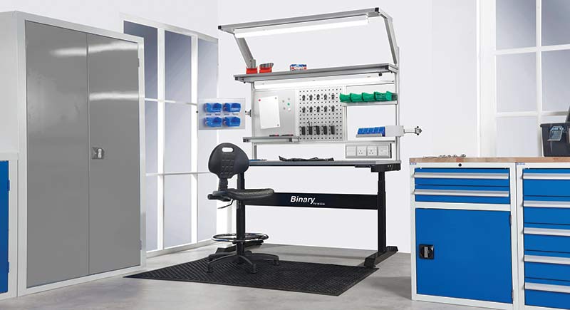 Adjustable height workbenches