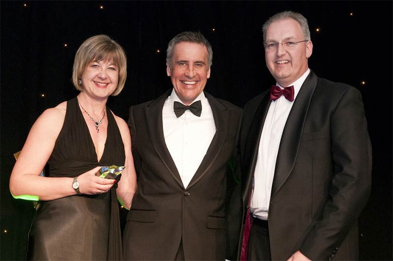 Caroline Francis, Dermot Murnaghan  and Simon Francis at the Ecmod Direct Commerce Award 2011