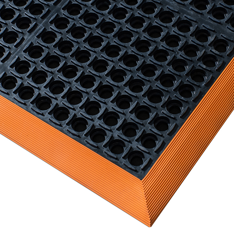 Oilzone Anti Fatigue Duckboard Mat 660mm X 1020mm 100 Nitrile Rubber Drainage Holes And Raised Studs